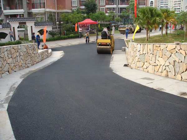 乐鱼平台-乐鱼（中国）一站式服务平台
香晖园小区道路